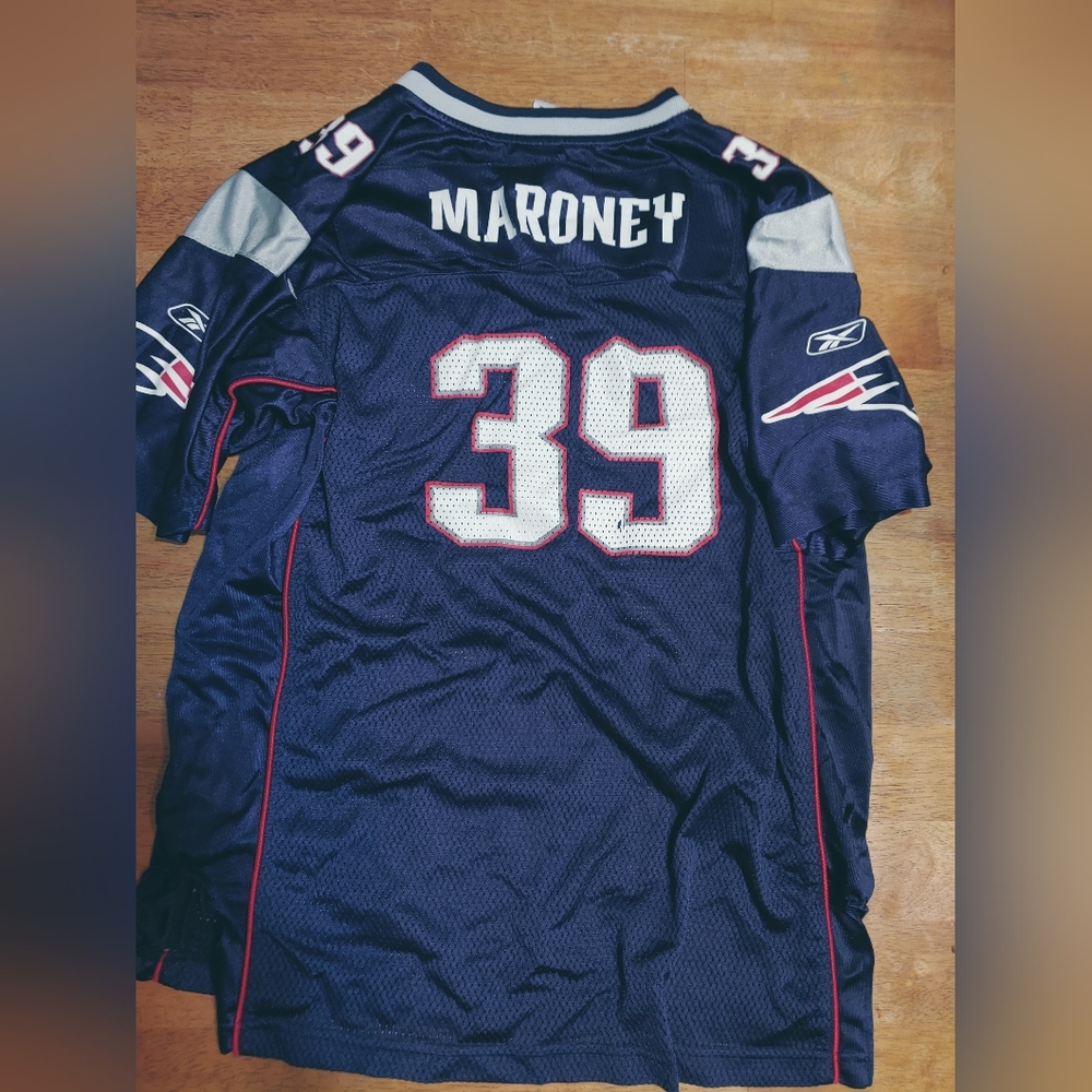 Lawrence Maroney Jersey - Picture 2 of 2